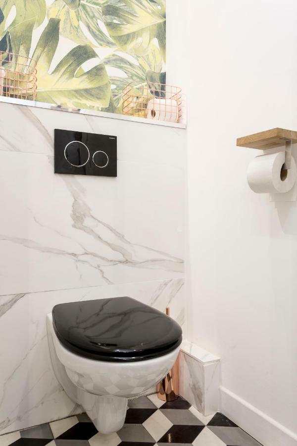Studio D'Architecte Au Pied De Tour Eiffel Apartment Paris Exterior photo