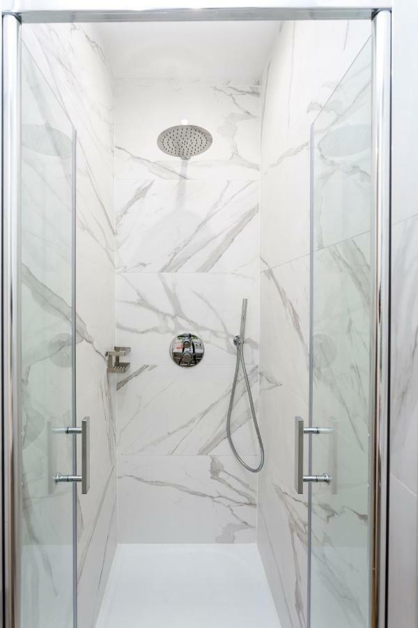 Studio D'Architecte Au Pied De Tour Eiffel Apartment Paris Exterior photo