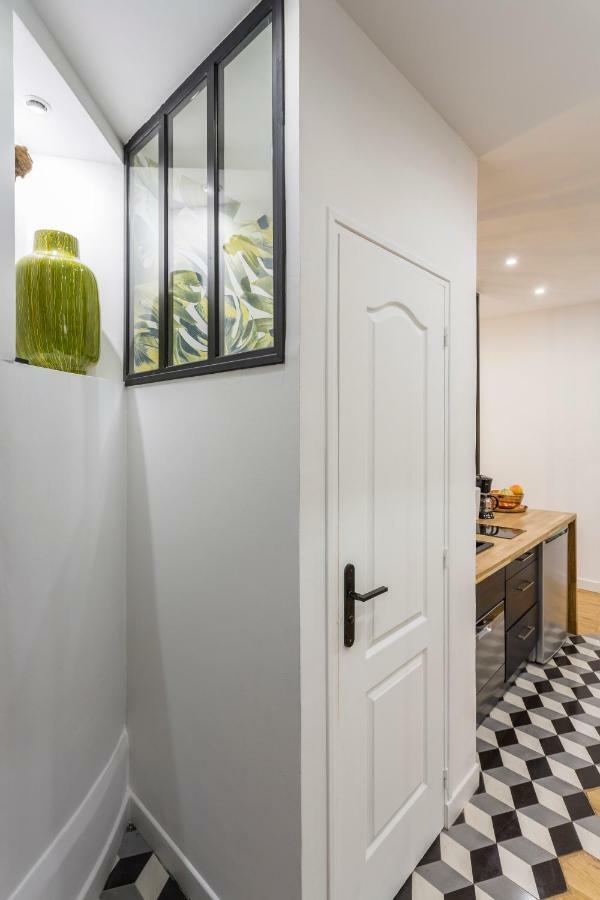 Studio D'Architecte Au Pied De Tour Eiffel Apartment Paris Exterior photo